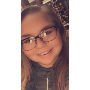 Meet your Posher, Lindsey